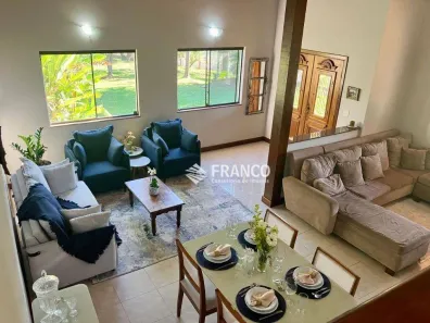 Casa de Condomínio com 4 Quartos à venda, 421m² no Chácaras Cataguá, Taubaté