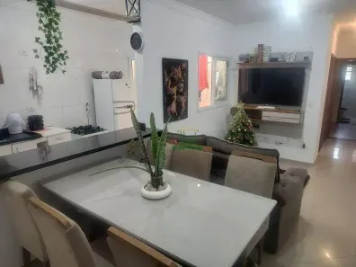 Apartamento com 2 Quartos à venda, 60m² no Pinheirinho, Santo André