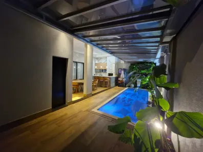 Casa de Condomínio com 3 Quartos à venda, 230m² no Grand Ville, Uberlândia