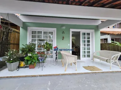 Casa de Condomínio com 4 Quartos à venda, 108m² no Vargem Pequena, Rio de Janeiro