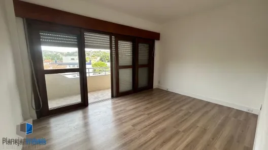 Apartamento com 2 Quartos para alugar, 75m² no Medianeira, Porto Alegre