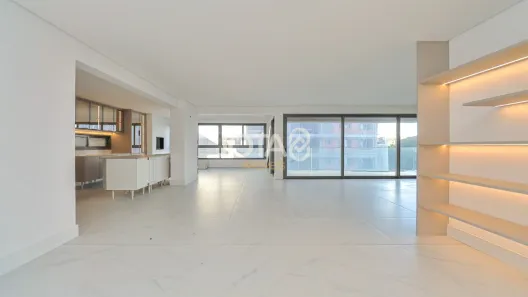 Apartamento com 3 Quartos para alugar, 194m² no Orleans, Curitiba