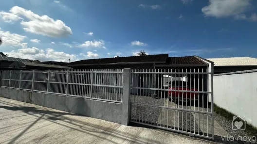 Casa com 4 Quartos à venda, 230m² no Vila Nova, Joinville