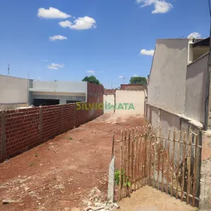 Lote/Terreno à venda, 150m² no Jardim Kakogawa, Maringá