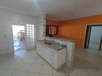 Casa com 2 Quartos para alugar, 110m² no Jardim Hikari, São Carlos