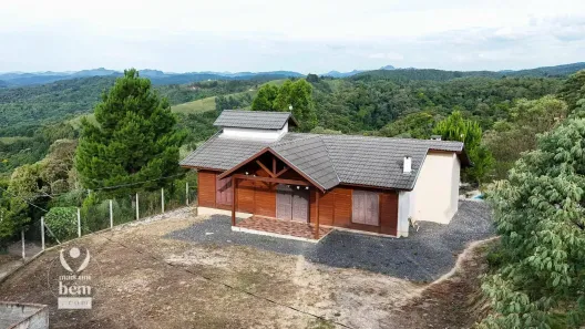 Fazenda/Sítio com 4 Quartos à venda, 180m² no Itambezinho, Campo Largo