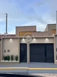 Casa com 3 Quartos à venda, 107m² no Setor Orientville, Goiânia
