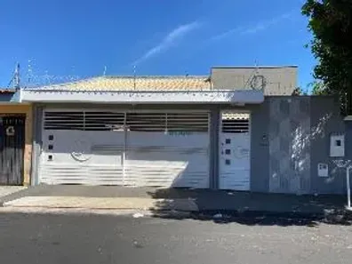 Casa com 3 Quartos à venda, 270m² no Jardim Ipanema, São Carlos