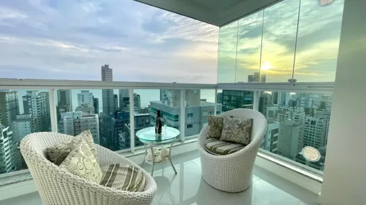 Apartamento com 4 Quartos à venda, 146m² no Meia Praia, Itapema