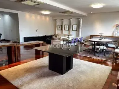 Apartamento com 4 Quartos à venda, 426m² no Fundinho, Uberlândia