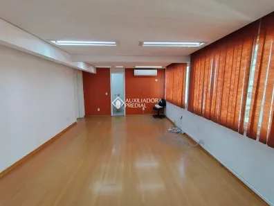 Sala Comercial para alugar, 133m² no Centro Histórico, Porto Alegre