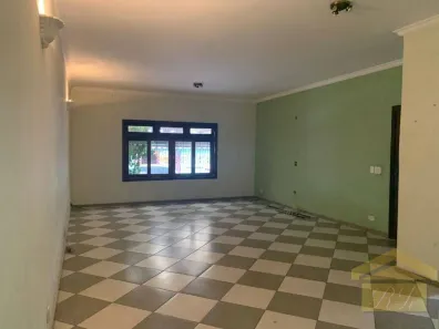 Sobrado com 3 Quartos à venda, 290m² no Jardim Itacolomi, São Paulo