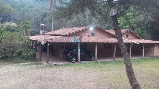 com 4 Quartos à venda, 1m² no , Itamonte