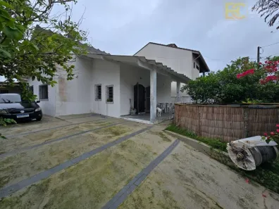 Casa com 6 Quartos à venda, 204m² no Bal Stella Maris, Peruíbe