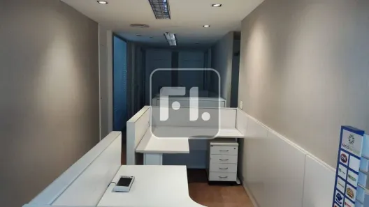 Sala Comercial para alugar, 130m² no Vila Olímpia, São Paulo