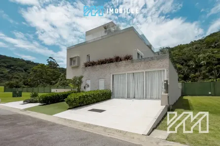 Casa com 6 Quartos para alugar, 530m² no Praia do Estaleiro, Balneário Camboriú