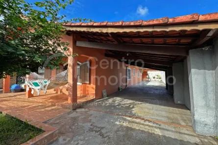 Casa com 4 Quartos à venda, 256m² no Centro, Peruíbe