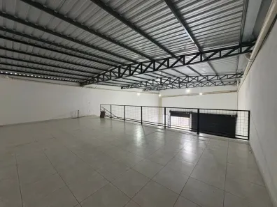 Ponto Comercial para alugar, 242m² no Vila Falcão, Bauru