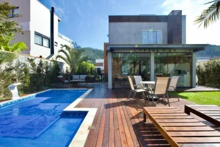 Sobrado com 3 Quartos à venda, 260m² no Ariribá, Balneário Camboriú