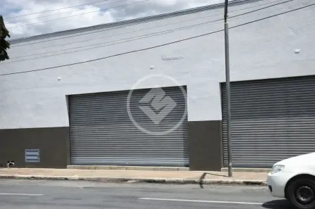Galpão/Depósito/Armazém à venda, 400m² no Centro, Caldas Novas