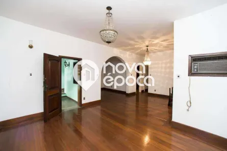 Casa com 6 Quartos à venda, 495m² no Grajaú, Rio de Janeiro