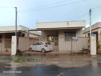 Casa com 2 Quartos à venda, 76m² no Vale das Palmeiras, Sete Lagoas