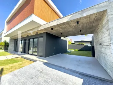 Casa com 4 Quartos à venda, 250m² no XANGRI-LÁ, Xangri-lá