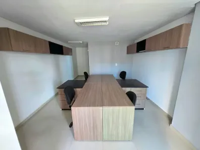 Ponto Comercial para alugar, 32m² no Renascença, São Luís