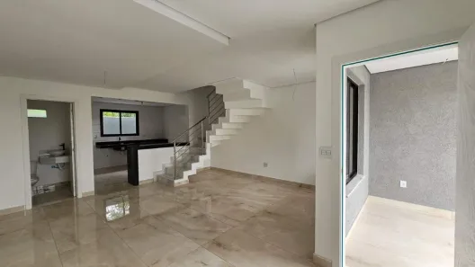 Casa com 3 Quartos à venda, 170m² no Cabral, Contagem
