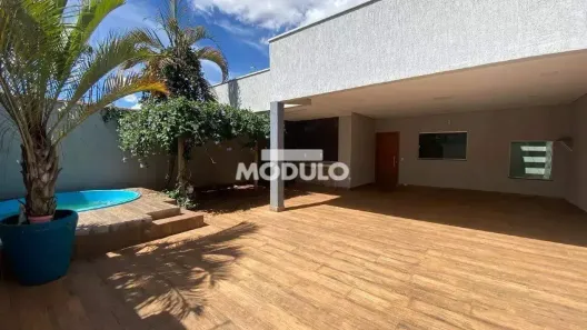 Casa com 3 Quartos à venda, 140m² no Jardim Botânico, Uberlândia