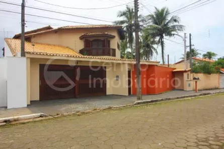 Casa com 5 Quartos à venda, 441m² no , Peruíbe