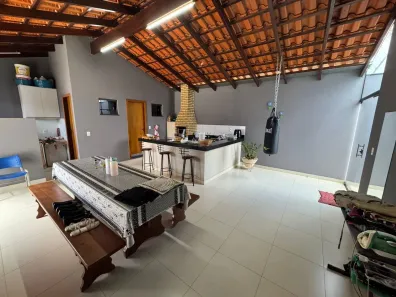 Casa com 3 Quartos à venda, 240m² no Parque dos Pirineus, Anápolis