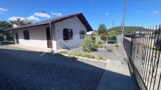 Casa com 3 Quartos à venda, 120m² no Fátima, Joinville