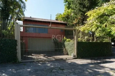 Casa com 3 Quartos para alugar, 299m² no Vila Assunção, Porto Alegre