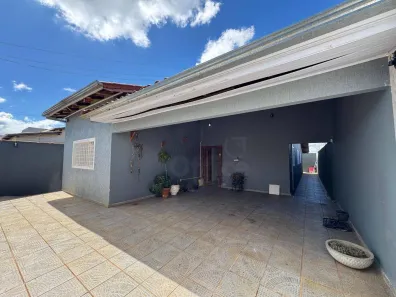 Casa com 3 Quartos à venda, 179m² no Parque Brasília, Anápolis