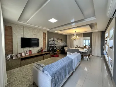 Sobrado com 3 Quartos à venda, 280m² no Triângulo, Porto Velho