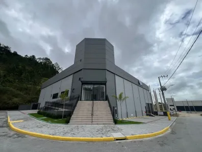 Galpão/Depósito/Armazém para alugar, 1600m² no Alto Aririú, Palhoça