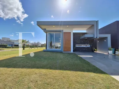 Casa de Condomínio com 4 Quartos à venda, 238m² no Rainha do Mar, Xangri-lá