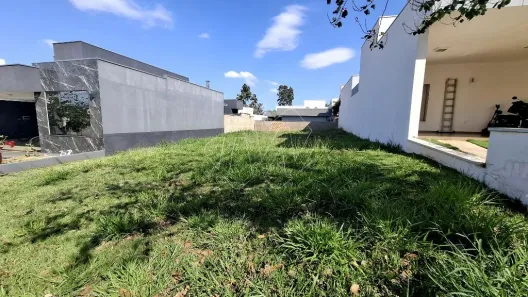 Lote/Terreno à venda, 275m² no Residencial Village Damha II, Araraquara