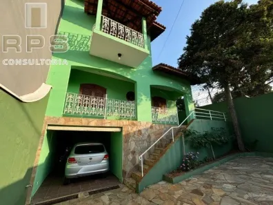 Casa com 3 Quartos à venda, 228m² no Centro, Jarinu