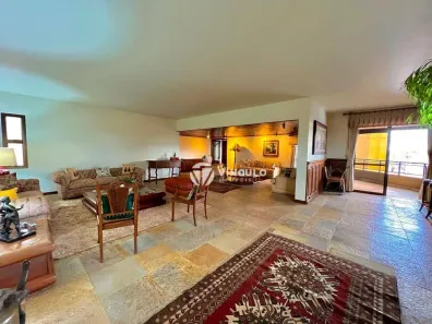 Apartamento com 4 Quartos para venda ou aluguel, 481m² no São Benedito, Uberaba