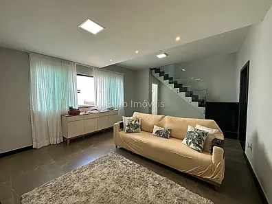 Casa com 3 Quartos à venda, 160m² no Novo Horizonte, Juiz de Fora