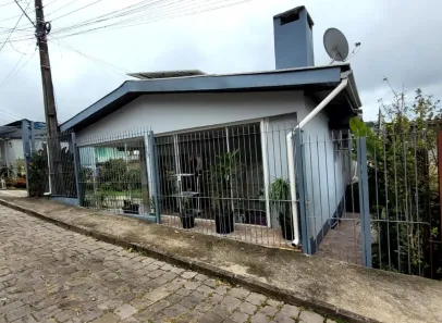Casa com 2 Quartos para alugar, 60m² no De Zorzi, Caxias do Sul