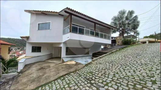Casa de Condomínio com 4 Quartos à venda, 407m² no Piratininga, Niterói