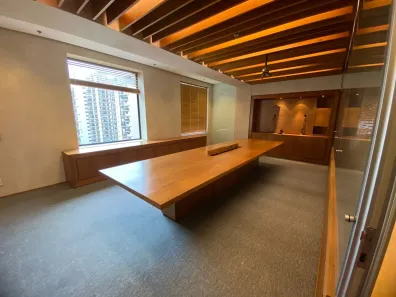Sala Comercial para alugar, 220m² no Jardim Europa, São Paulo