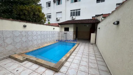Casa com 3 Quartos à venda, 155m² no Gonzaga, Santos