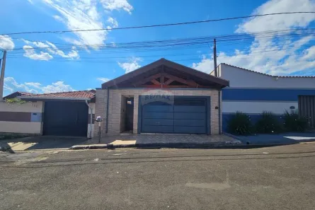 Casa com 2 Quartos à venda, 155m² no Loteamento Popular Istor Luppi, Itapira