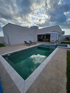 Casa com 4 Quartos para alugar, 210m² no Residencial Terras de Ártemis (Ártemis), Piracicaba