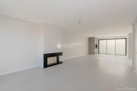 Sobrado com 3 Quartos à venda, 200m² no Estância Velha, Canoas