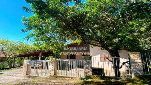 Casa com 2 Quartos para alugar, 80m² no Cacupé, Florianópolis